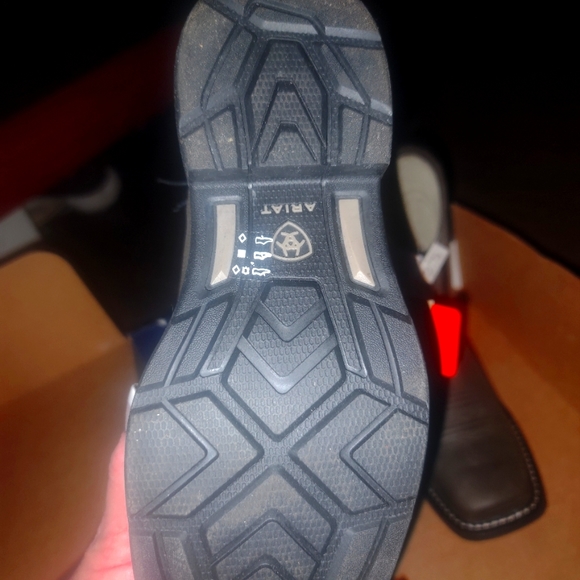 Ariat cowboy boots for boys